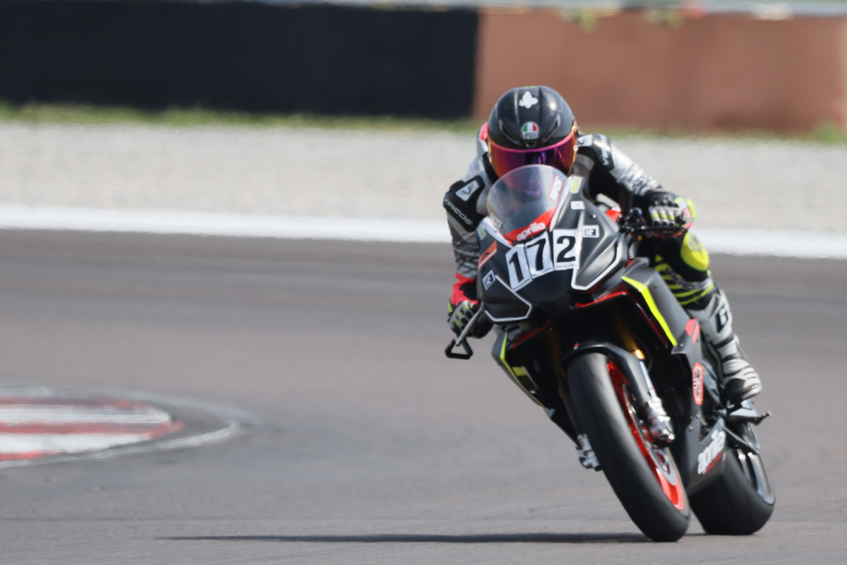 A5795826-72DF-4134-B671-BF991106B23A