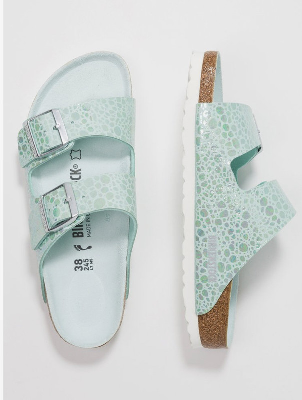 65CAEDE3-CAE0-4E24-8FE9-F272ED7FA6FC