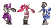 06-Studio-Series-Arcee-Chromia-Elita-1-e1572103700399