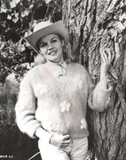 carroll-baker-b99