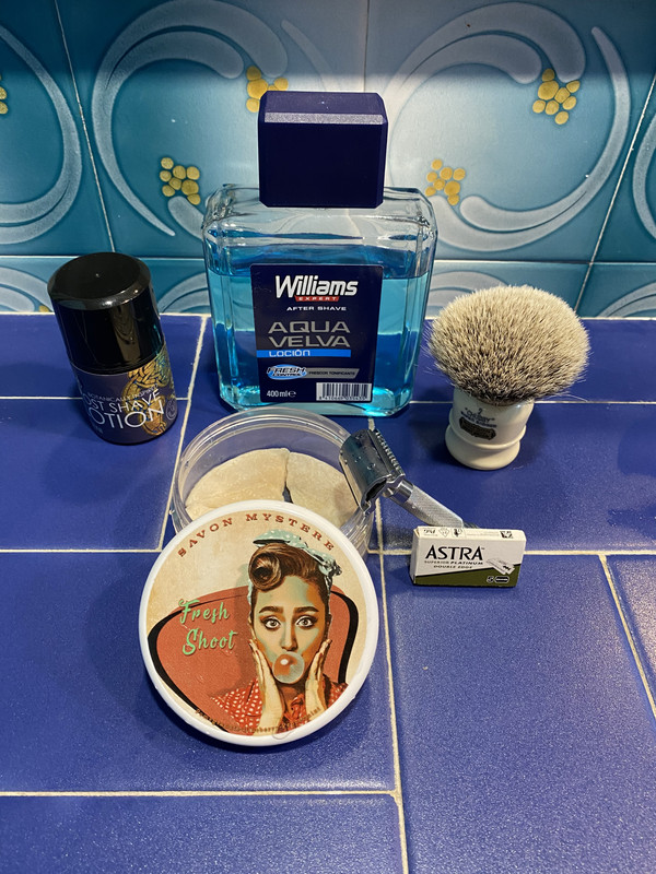 FC1E1EF5-66F7-4A5C-8A6C-8AC55E688867