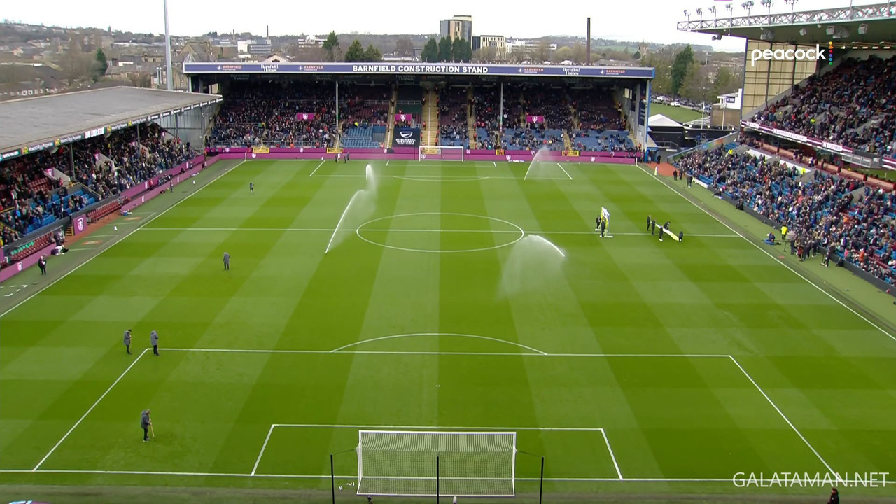 [Image: 03-16-15-52-23-Peacock-8-Burnley-vs-Bren...00-662.jpg]