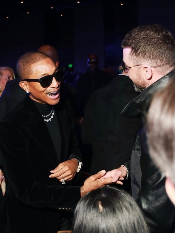 LV_ers_pharrell_and_justintimberlake_at_68th_Grammy_Awards_(1)