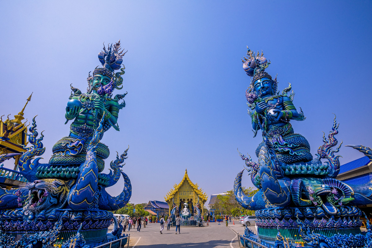 Chiang Rai-Wat Rong Suea Ten (วัดร่องเสือเต้น) 198237JM[P]_0