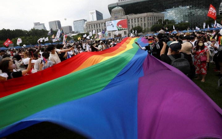 Corea del Sur celebra marcha del Orgullo LGBT+ tras dos años de pausa