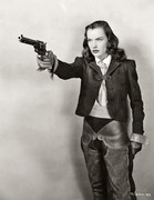Ella-Raines-a29