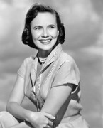 Teresa-Wright-a99