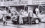 24 HEURES DU MANS YEAR BY YEAR PART ONE 1923-1969 - Page 24 51lm28-AMartin-DB2-NMann-MMorris-Goodall