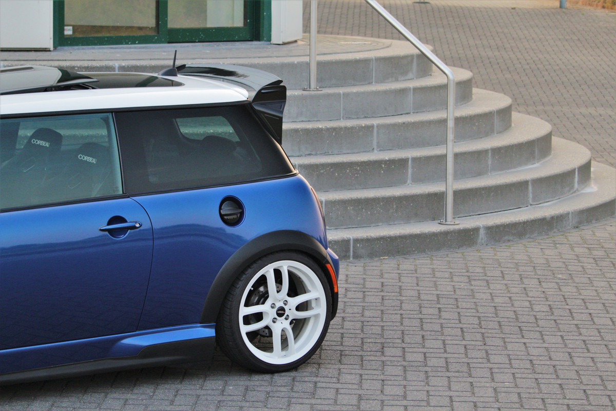 8BDBB36F-C1DF-4085-BBC8-1BAF64F0AA7A