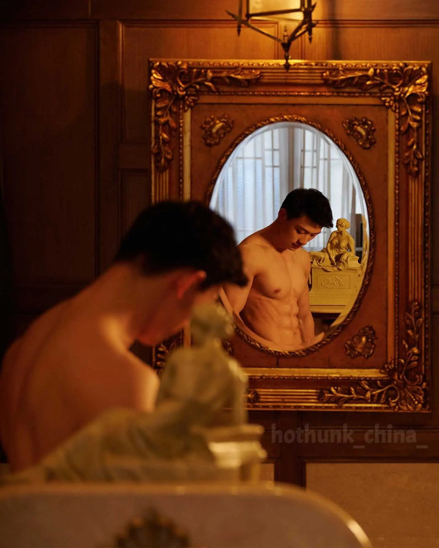 Photo by Chinese hunks 全球華男 on July 22, 2023.