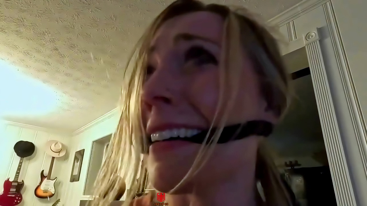 Courtney Gray 7 - Looky-loo 2025
