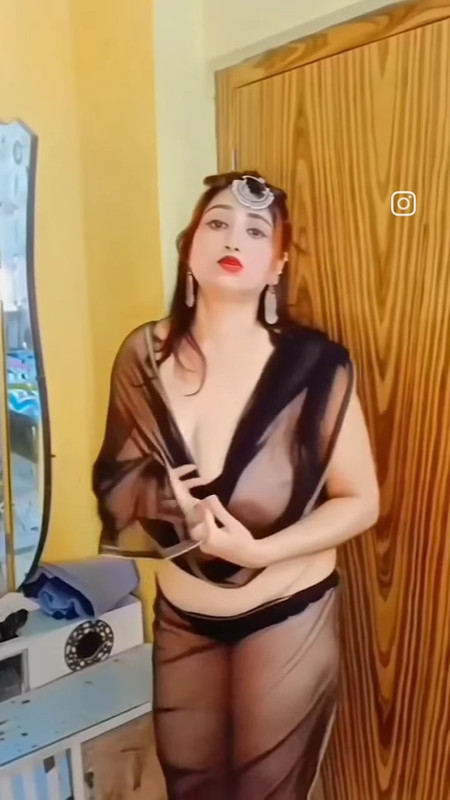 [Image: pak-lady-big-boobs-nipple-in-transparent...00-575.jpg]