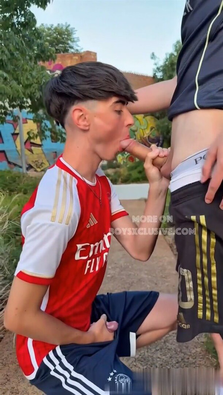 Only Fans (BoysXclusive) – JeanTwink and Dusterteen have a threesome.mp4.0005