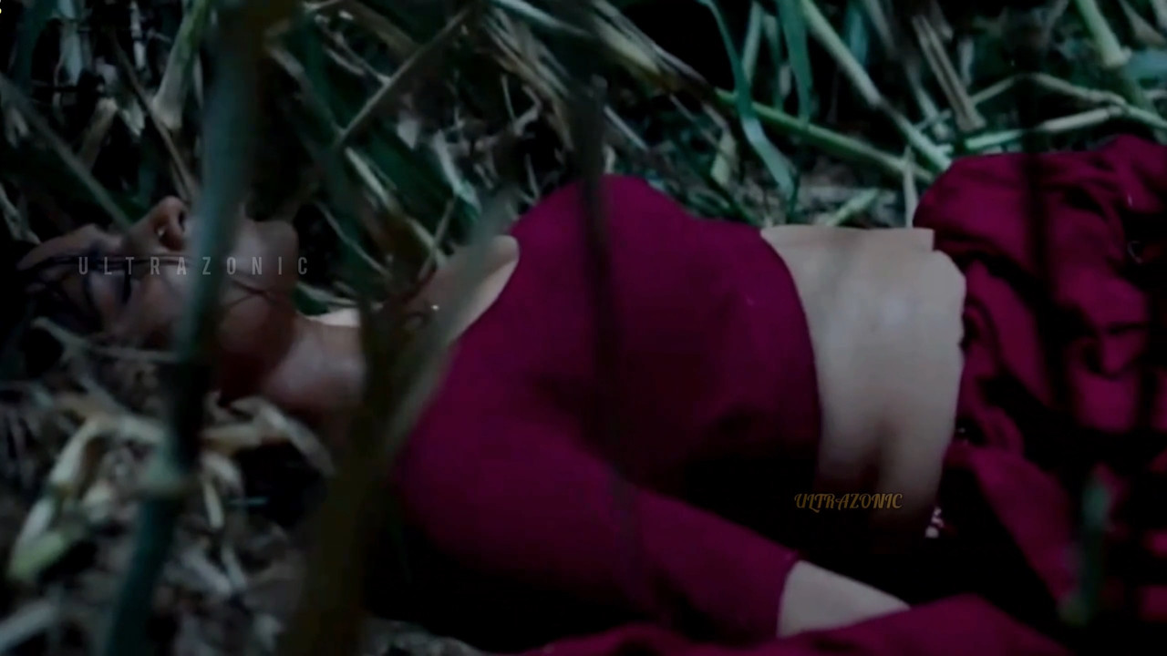 [Image: Swasika-Hot-Steamy-Sizzling-Scene-mp4-sn...06-421.jpg]