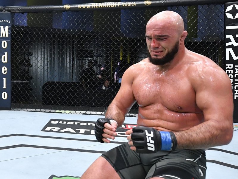 Латифи ще бъде наказан, защото се бил със стафилококова инфекция