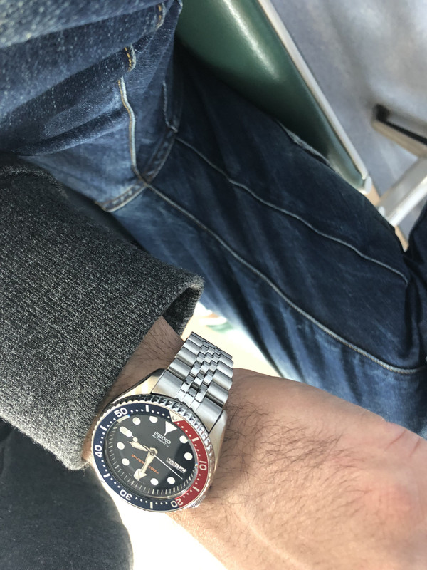 4A1740E3-F543-4DE1-A588-854178B6AEAB