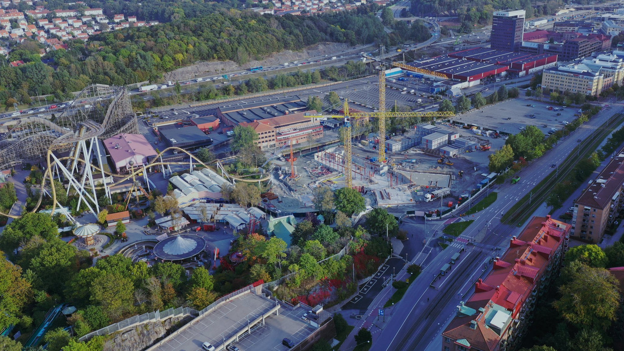 9ABC302D-4BE3-4B3A-A73B-E8A4D740D3C3