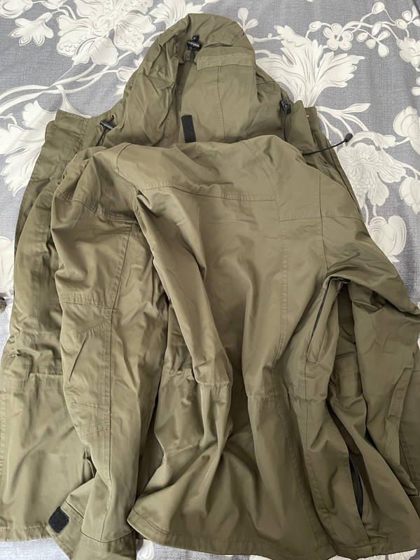 F0733856-962F-4EF1-97D5-4349CD2F4AA7