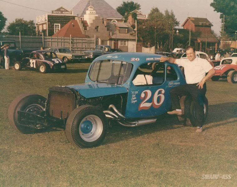 Carmine Benicaso 5W Coupe 26 Pits Color2