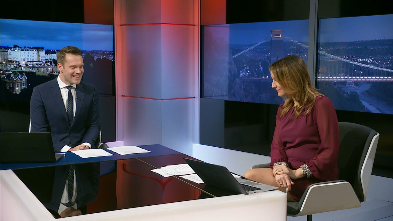 12.23 - 18.00.00 - ITV News London. The latest news in London and the....ts_snapshot_20.35.886