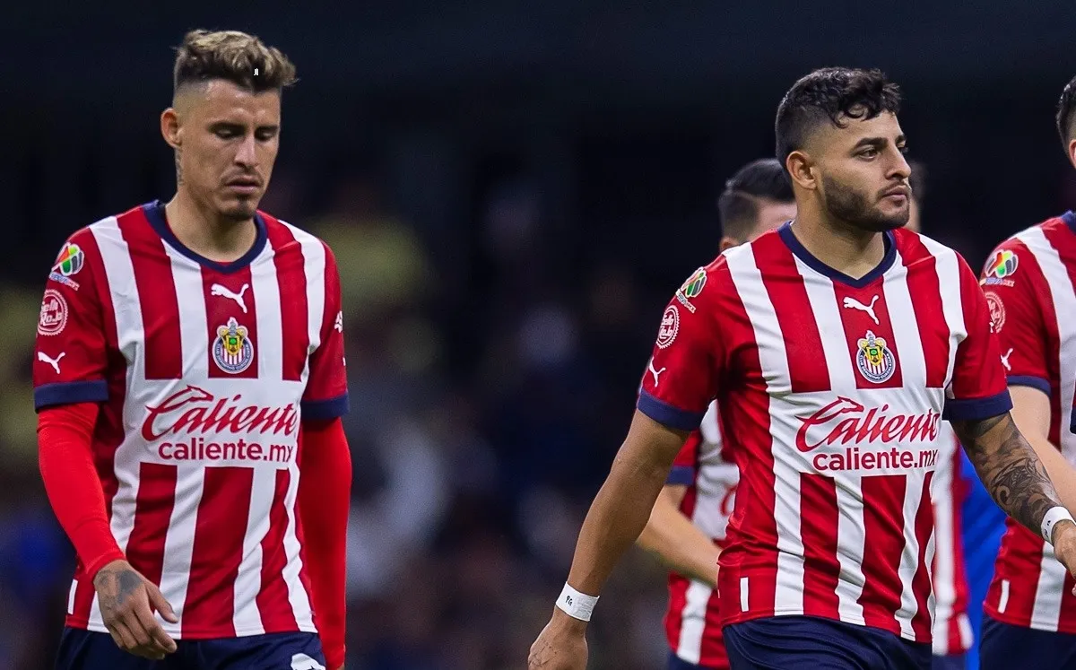 Alexis Vega y Chicote se disculpan en público; ¿admitieron fiesta con mujeres?