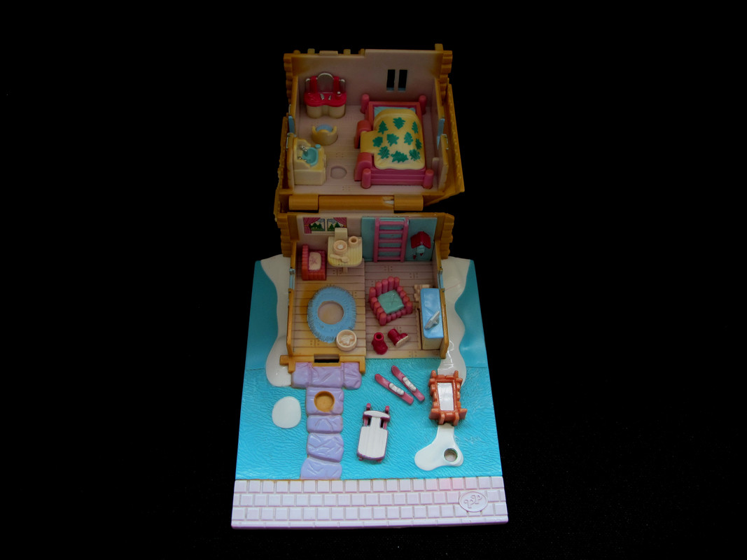 1993 Ski Lodge Prototype Polly Pocket (3)