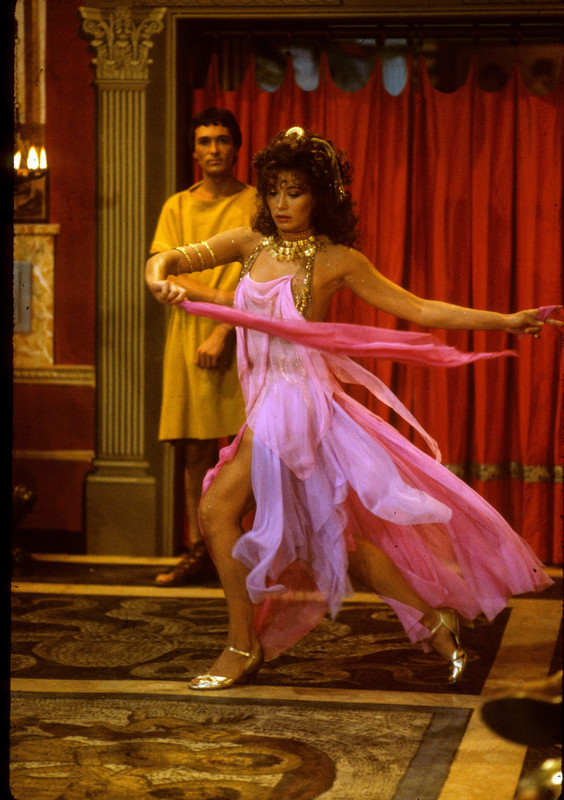 Lesley Anne Down c84