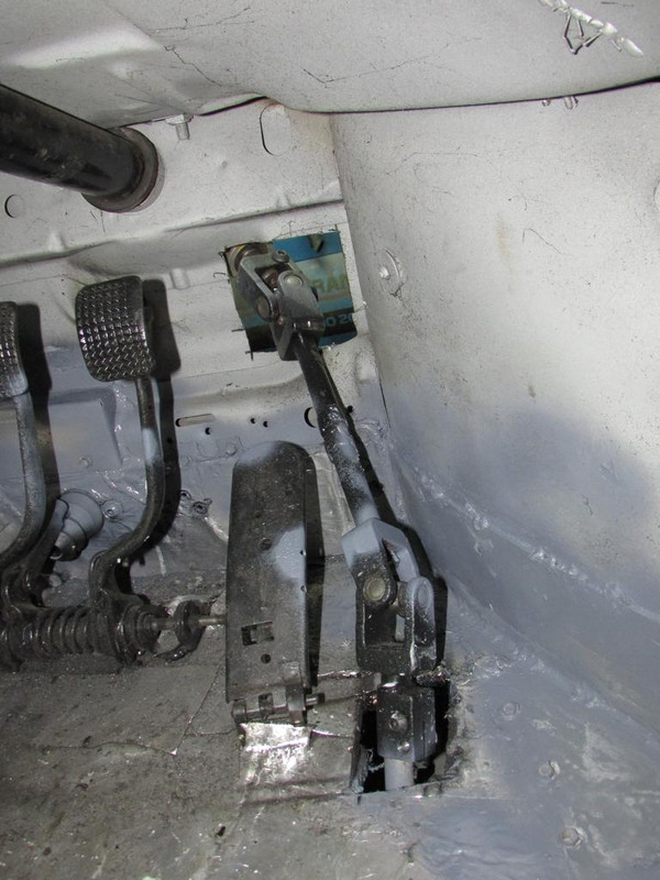Steering & Gear lever instaltion (11)