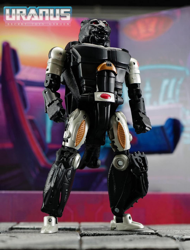 Transformers-War-For-Cybertron-Covert-Agent-Ravage-28
