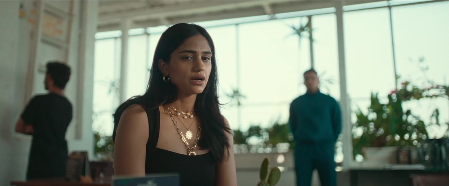 Family Drama 2024 WebRip [Kannada] 480p, 720p ESub Screenshot