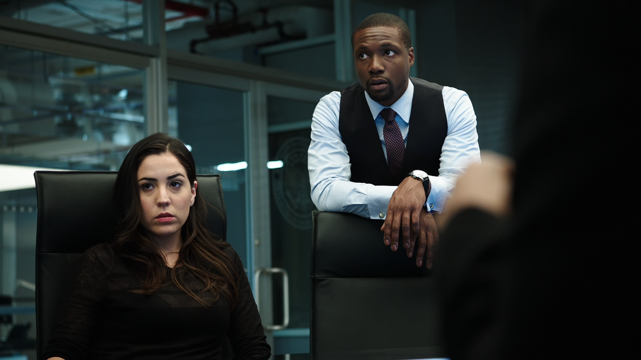 Blindspot.S01E01.Woe.Has.Joined.1080p.10bit.BluRay.AAC5.1.HEVC-Vyndros.mkv_snapshot_38.30_[2020.12.2