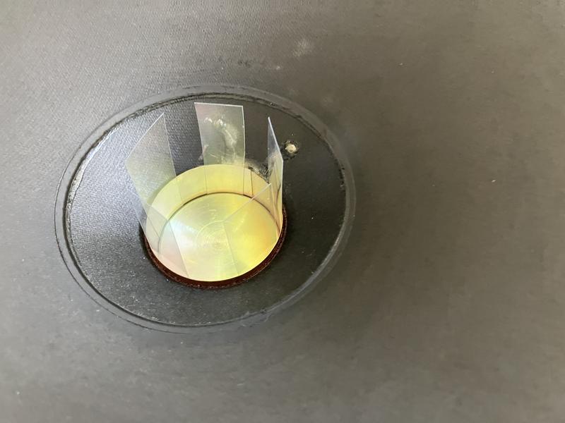 [Bild: Schwingspule-Distanzplaettchen.jpg]