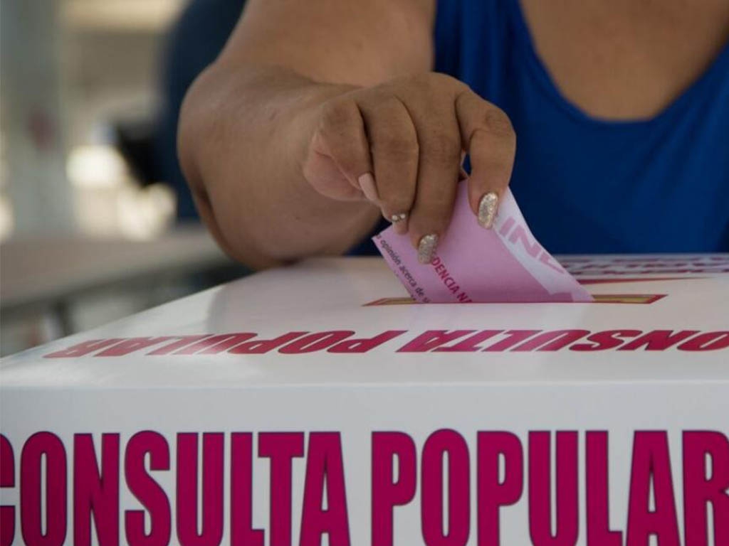 INE publica acuerdo sobre logística para revocación de mandato en el extranjero