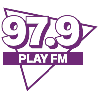 PLAY FM (Ensenada) - 97.9 FM - XHEBC-FM - Radio Cadena Enciso (RCE) - Ensenada, Baja California లోగో