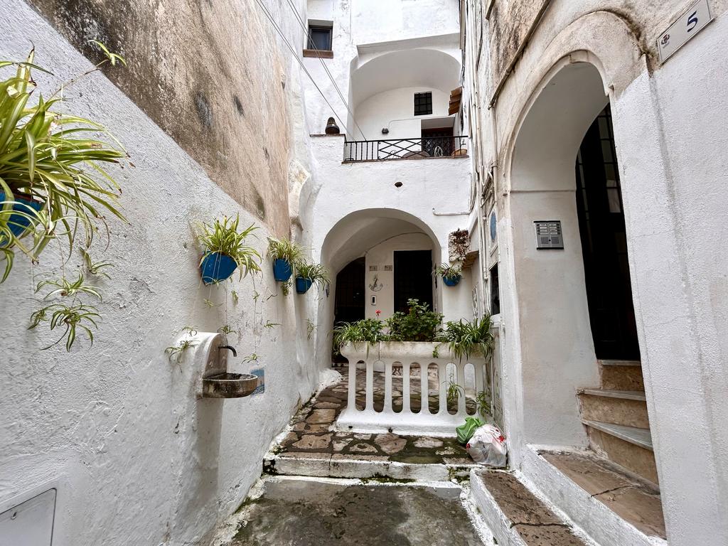 Жаркий сентябрь на побережье Тирренского моря. Жаркий сентябрь на побережье Тирренского моря.