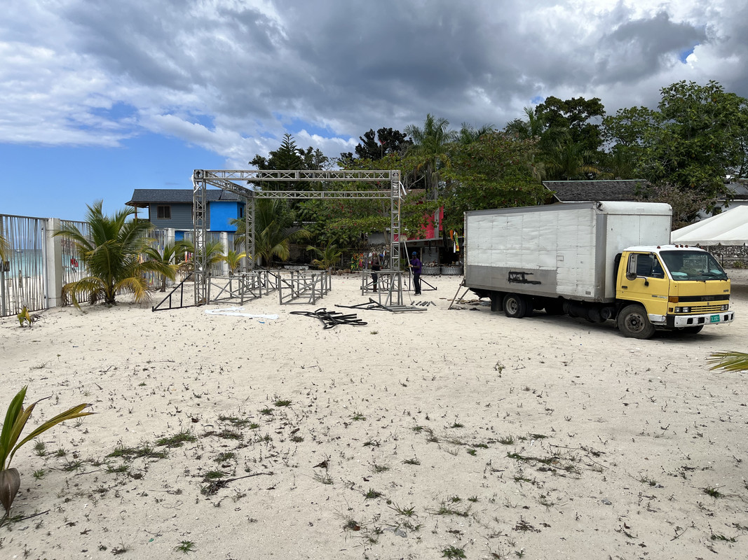 77D7A087-4A4B-4DC6-8027-87A8FD646DC0