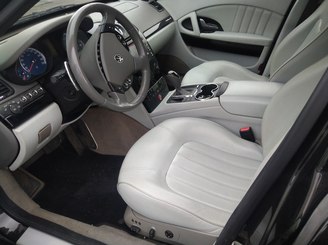 01024494-5206-404C-BD66-70EB00309EBD