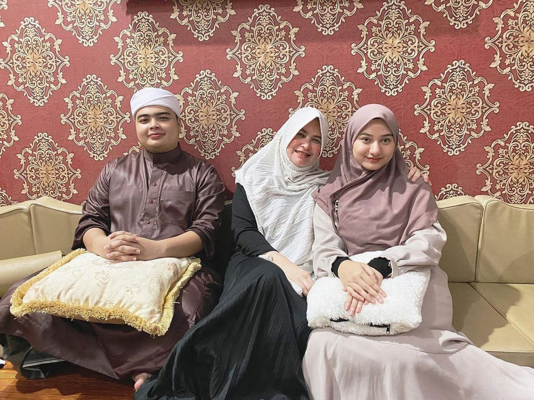 Potret Ameer Azzikra, ibunda, dan Nadzira Shafa