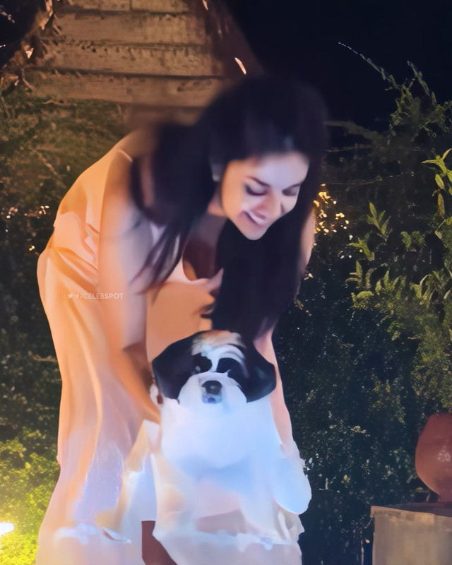 Keerthi Suresh Boobs slip.mp4_snapshot_00.06.116