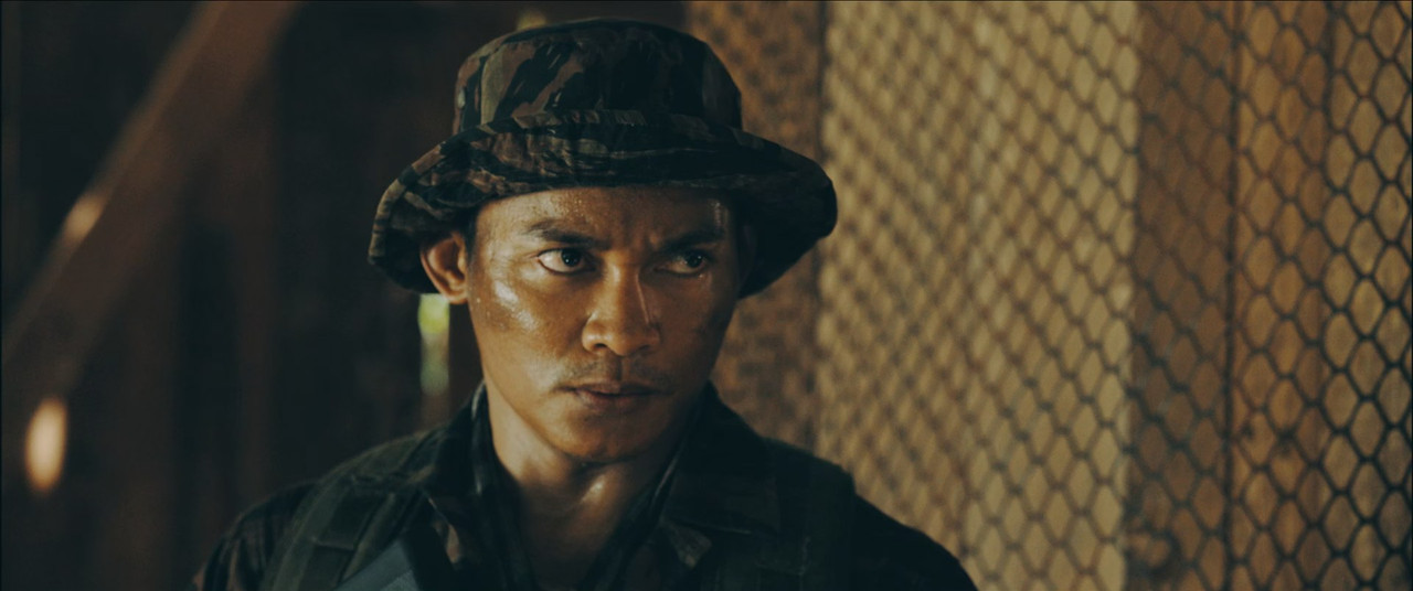 Triple Threat (2019) (1080p BluRay x265 SAMPA).mkv_snapshot_00.10.43.340