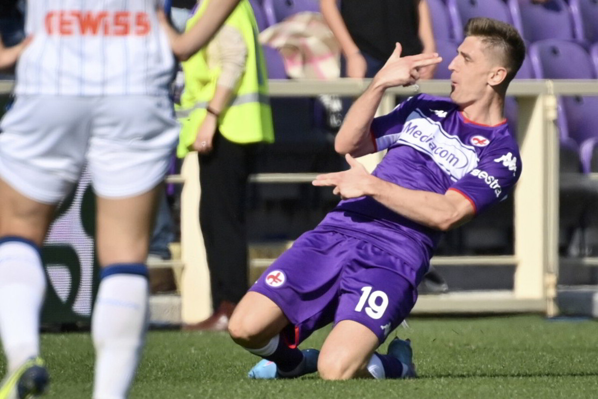 Fiorentina-Atalanta: decide il "pistolero" Piatek, polemiche VAR per gol  annullato a Malinovskyi