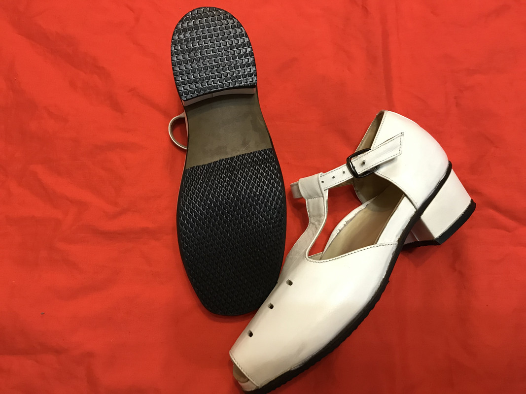 3196CCA3-8940-47D5-A8A5-7E87AA9300A7