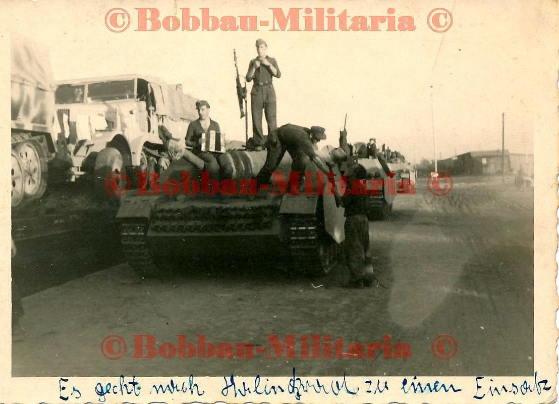 Russland 1944 Sturmgeschütz STUG IV Langrohr Saukopfblende Seite