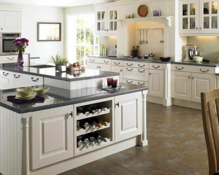 Различные стили кухонного дизайна от классики до современности.