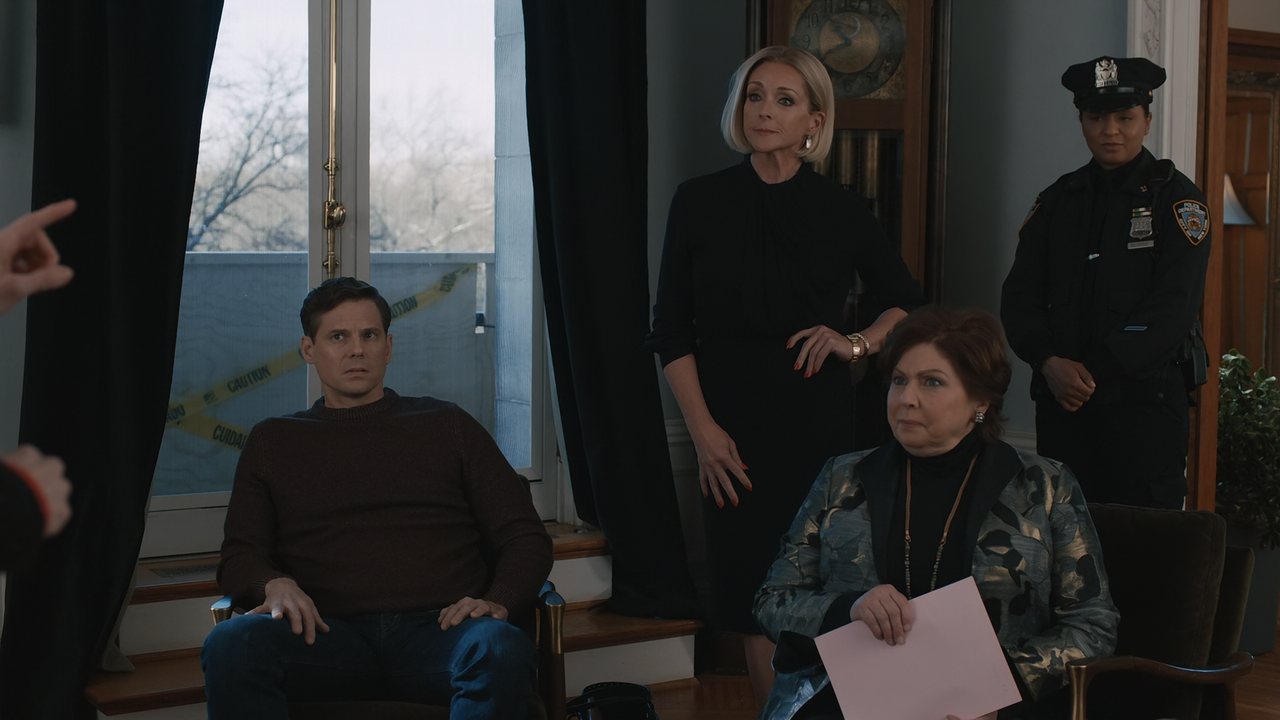 Elsbeth.S01E02.A.Classic.New.York.Character.1080p.10bit.AMZN.WEB-DL.DDP5.1.HEVC-Vyndros.mkv_snapshot