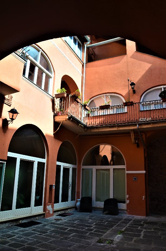 SALERNO-24-9-2018 - Italia y sus pueblos-2018/2019/2023 (56)