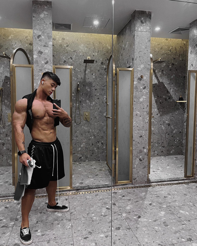 Photo by E  V  Λ  Ν on July 01, 2021.