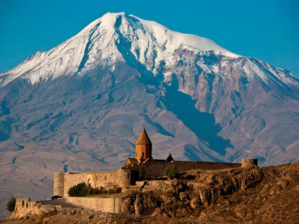 Armenia (2012). Serie de las Provincias de Armenia Regi-n-de-Ararat-Monasterio-de-Khor-Virap-1