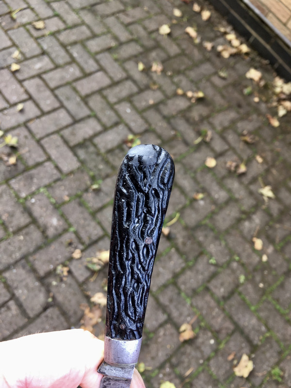 EFD6DFEE-92A6-4CBF-85EA-CB46C08C04AB