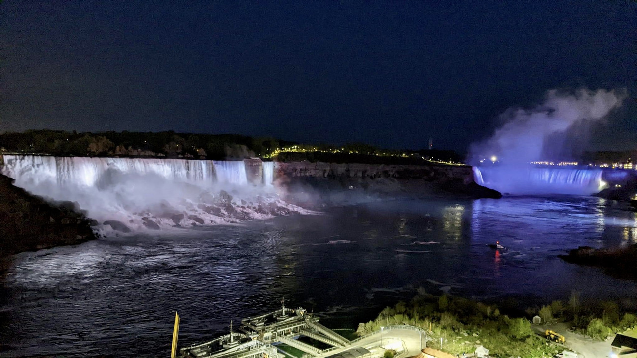 B5AB4374-18B6-42BE-B070-D8DF5E070FED